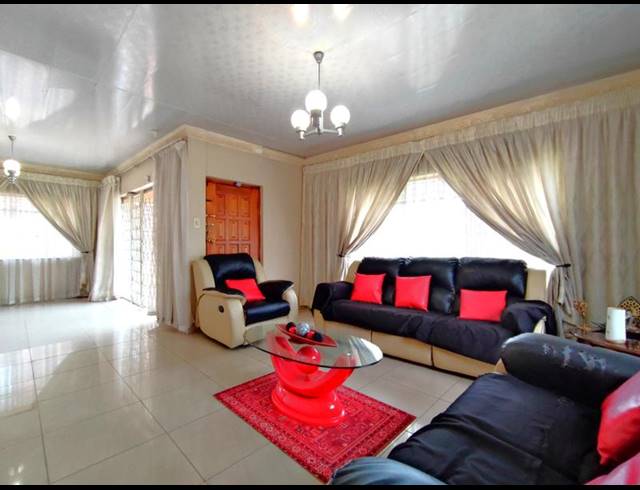 3 BEDROOM HOUSE FOR SALE IN NEWHOLME